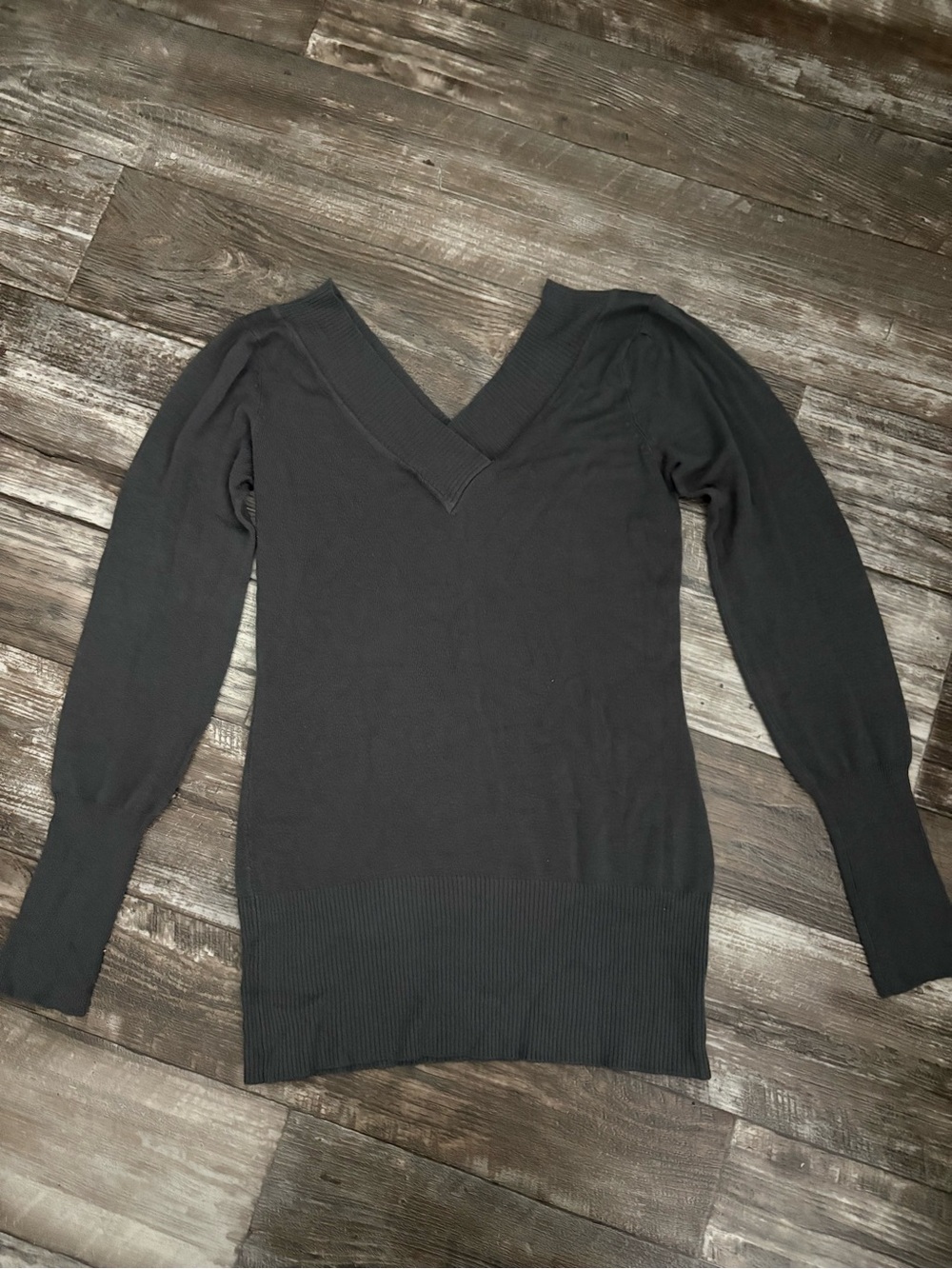 Forever 21 Y2K Vintage Women's Charcoal V-Neck Sweater Size Small